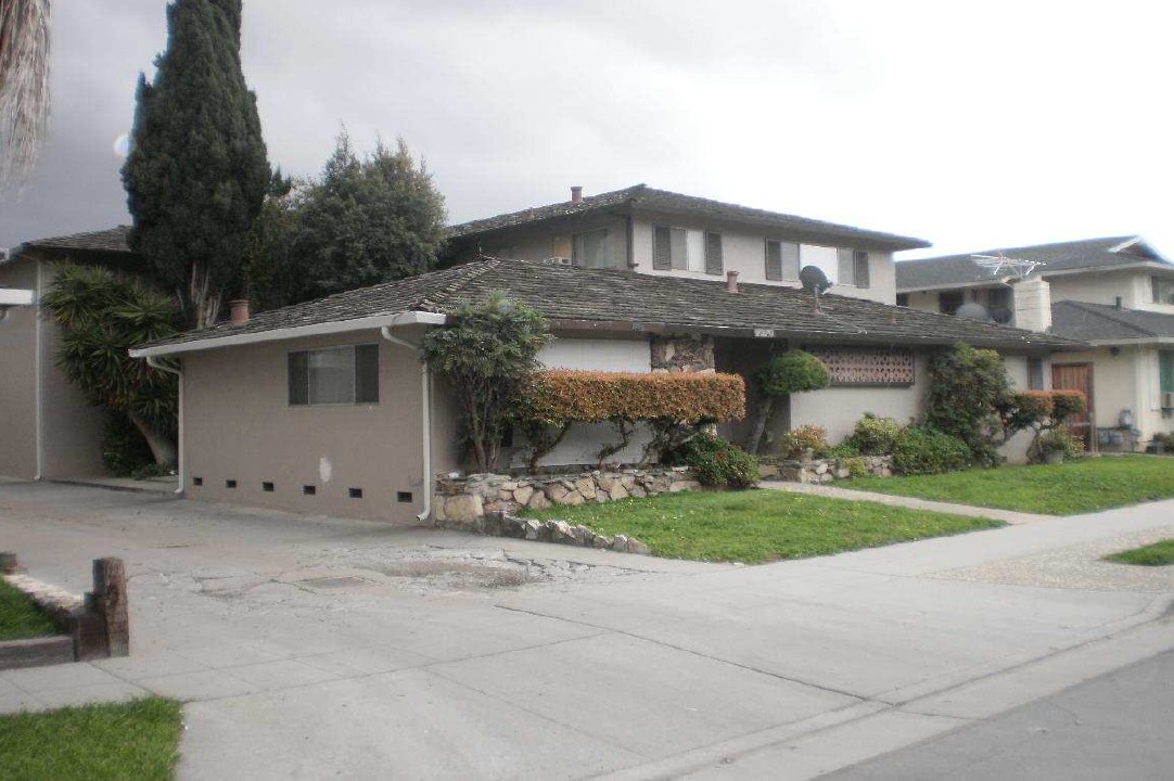 840 Di Fiore Dr in San Jose, CA - Building Photo