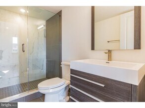 1511 Brown St in Philadelphia, PA - Building Photo - Building Photo