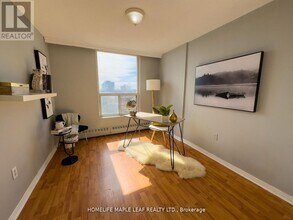 3120 Kirwin Ave in Mississauga, ON - Building Photo - Building Photo