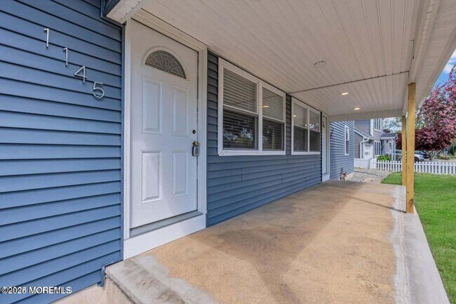 1145 Roe Ave in Point Pleasant, NJ - Building Photo - Building Photo