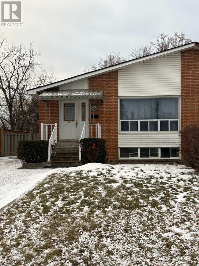 33 Ashwood Crescent in Brampton, ON - Building Photo - Building Photo