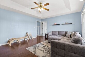 1307 Chucker Dr in Clarksville, TN - Foto de edificio - Building Photo
