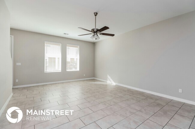 2000 N 36th St in Phoenix, AZ - Foto de edificio - Building Photo