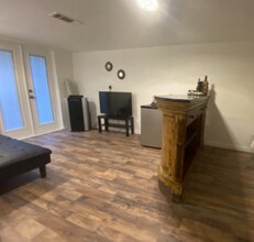 1 Lamplighter Rd in Altamonte Springs, FL - Building Photo - Building Photo