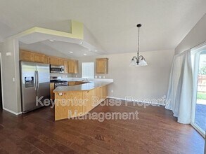 534 Seasons Ct in Nampa, ID - Building Photo - Building Photo