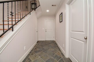 6132 Hamman St in Houston, TX - Foto de edificio - Building Photo
