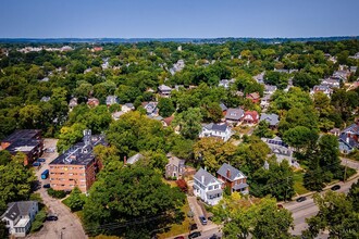 1057 Delta Ave in Cincinnati, OH - Building Photo - Building Photo