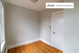 Private bedroom in 4 bed/1 bath Home in Boston, MA - Building Photo - Building Photo