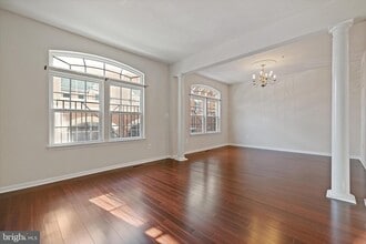 942 Hall Station Dr in Bowie, MD - Building Photo - Building Photo