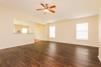 2274 Blackwood Dr in Mulberry, FL - Foto de edificio - Building Photo