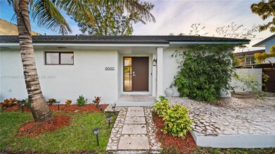 9660 SW 81st Ln in Miami, FL - Building Photo - Building Photo