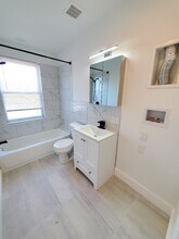 5650 Elmwood Ave, Unit 2 in Philadelphia, PA - Building Photo - Building Photo