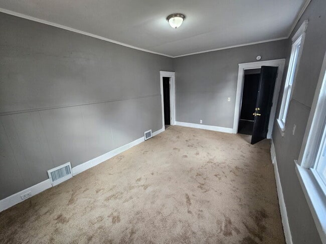 1148 Norwood Rd in Cleveland, OH - Building Photo - Building Photo