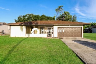 17144 Antigua Rd in Ft. Myers, FL - Building Photo