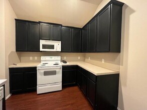 621 Crystal Falls Dr in McKinney, TX - Building Photo - Building Photo
