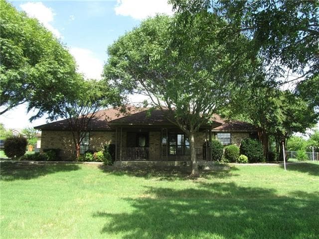 property at 204 Appaloosa St