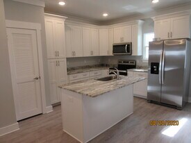 69 S Sand Palm Rd in Freeport, FL - Building Photo