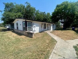 3038 Weir Ave in San Antonio, TX - Building Photo