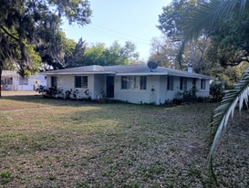 200 Center St in Daytona Beach, FL - Building Photo