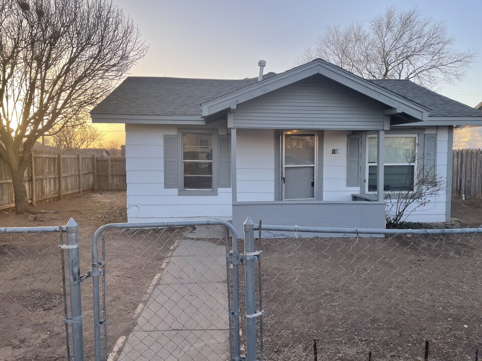 110 S Alabama St in Amarillo, TX - Foto de edificio