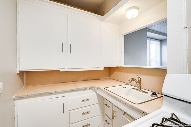 property at 214 W Pacific St