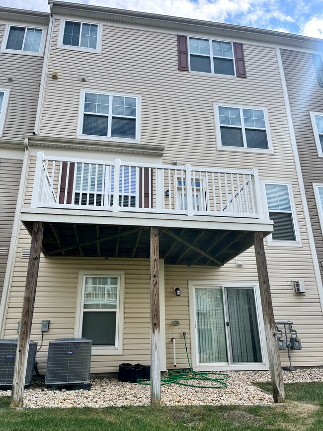 25241 Orchard View Ter in Chantilly, VA - Building Photo - Building Photo
