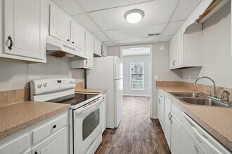 3915 Valley Ct in Winston-Salem, NC - Building Photo - Building Photo