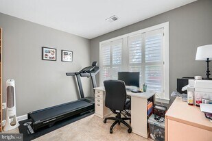 432 Grand St in Gaithersburg, MD - Building Photo