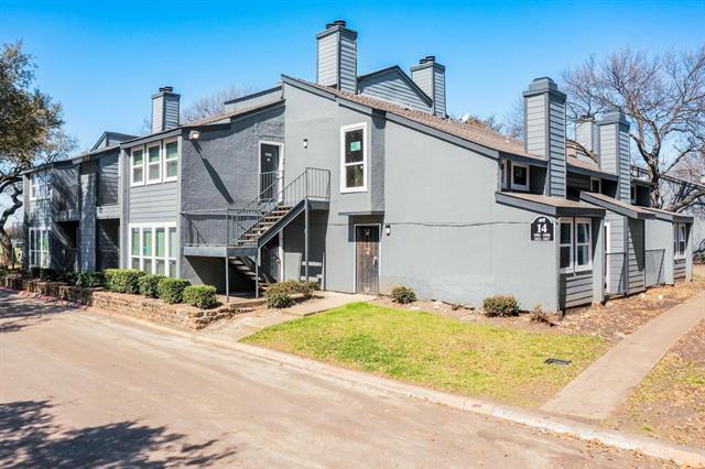 property at 9696 Walnut St