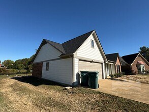 316 Sparky Cove in Southaven, MS - Building Photo - Building Photo