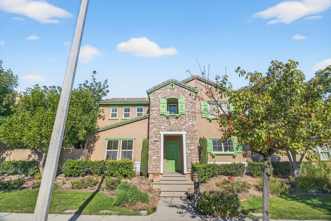 1757 E Flora St in Ontario, CA - Foto de edificio - Building Photo