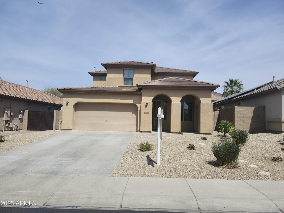 7344 W Red Hawk Dr in Peoria, AZ - Building Photo