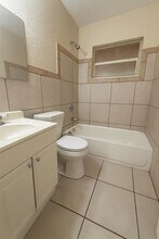 6721 McClellan St in Hollywood, FL - Building Photo - Building Photo