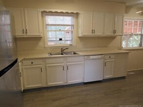 7133 Hallstead Cir in Fayetteville, NC - Building Photo - Building Photo