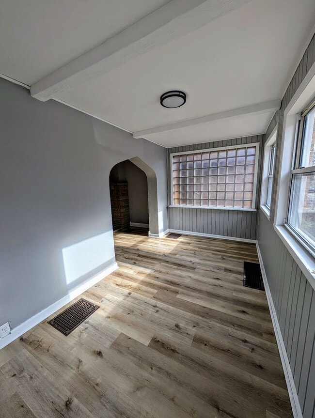 321 Moore Ave in Pittsburgh, PA - Building Photo - Building Photo