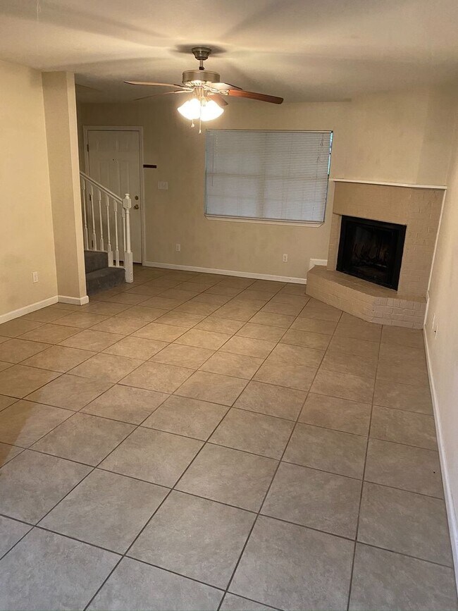 2440 Ramblewood Ct in Tallahassee, FL - Building Photo - Building Photo