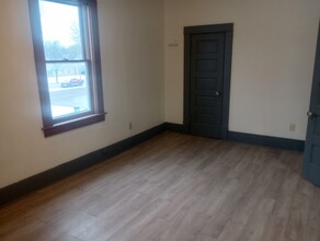 102 E 4th St in Albert Lea, MN - Building Photo - Building Photo