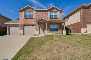 552 Crystal Springs Dr in Fort Worth, TX - Building Photo