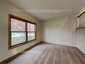 1082 Bonnieview Cir in Woodbury, MN - Building Photo - Building Photo