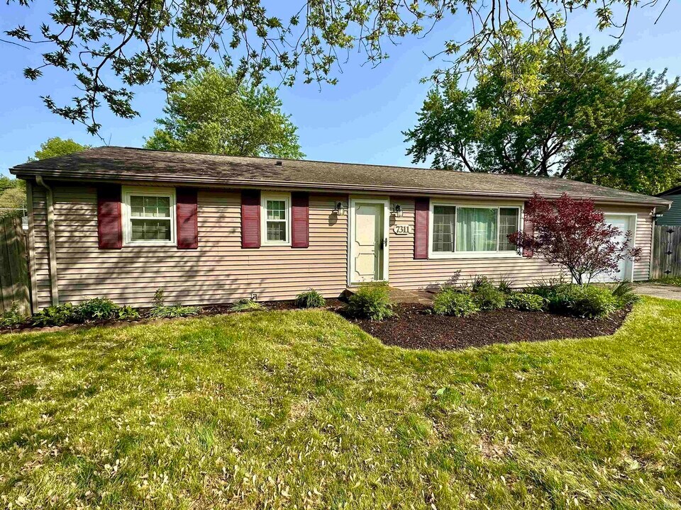 7311 Denise Dr in Fort Wayne, IN - Building Photo