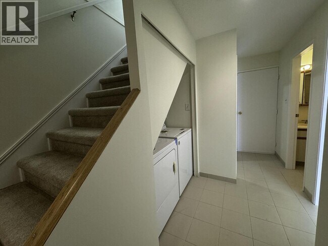 234 11th St E in North Vancouver, BC - Building Photo - Building Photo