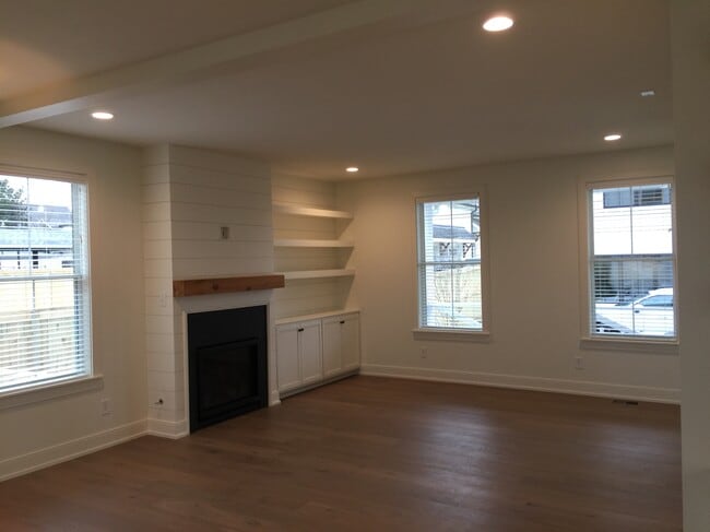 1207 Sweetbriar Ave in Nashville, TN - Building Photo - Building Photo