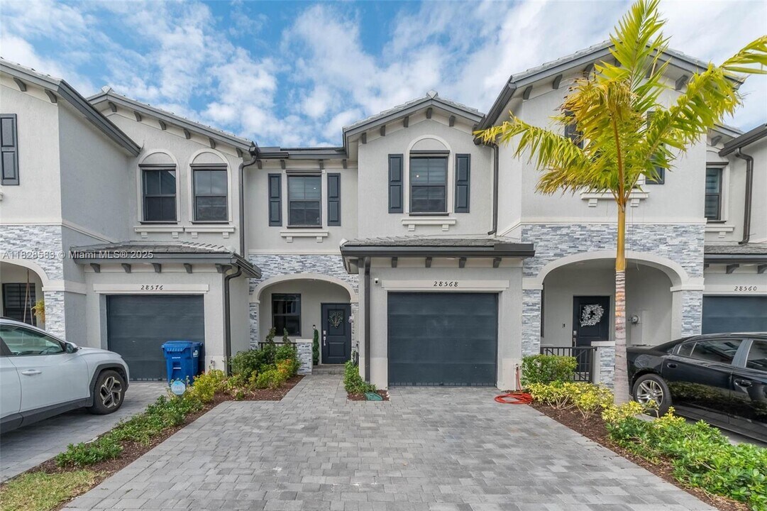 28568 SW 134th Ave in Homestead, FL - Building Photo