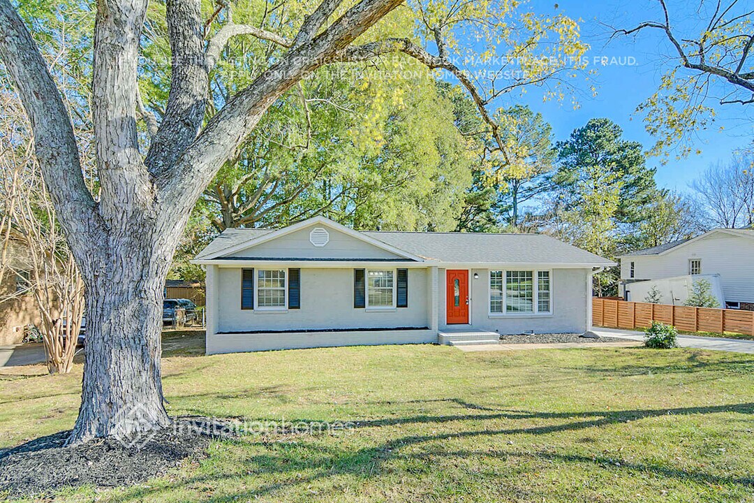 4616 Castlebar Dr in Raleigh, NC - Building Photo