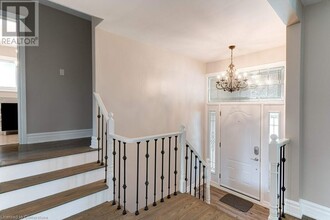 539 Upper Paradise Rd in Hamilton, ON - Building Photo - Building Photo