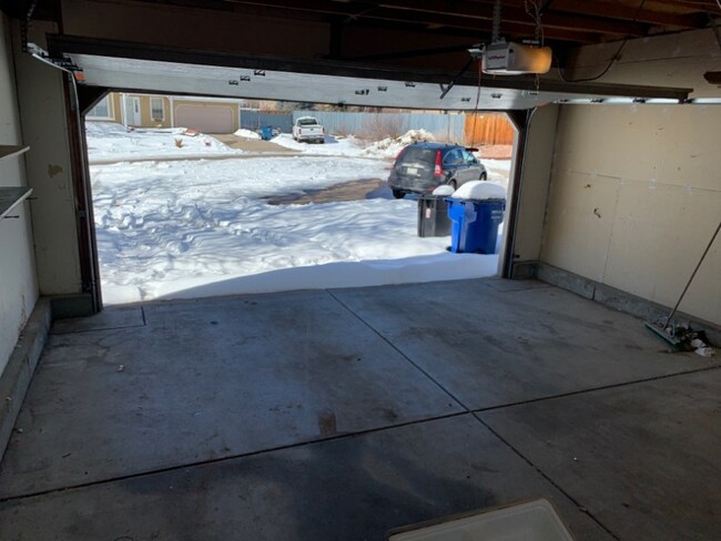 8526 S Flower St in Littleton, CO - Building Photo - Building Photo
