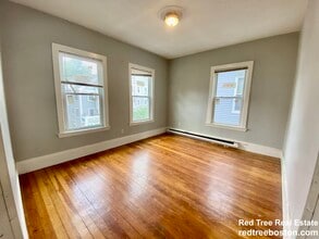 3142 Washington St, Unit 3 in Boston, MA - Building Photo - Building Photo