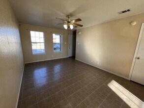 1402 Dugger Cir in Killeen, TX - Building Photo - Building Photo