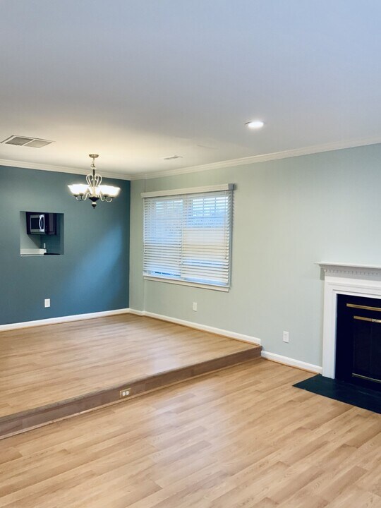 4102 Washington Blvd in Arlington, VA - Building Photo