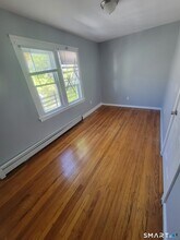 260 Pine St in Waterbury, CT - Building Photo - Building Photo